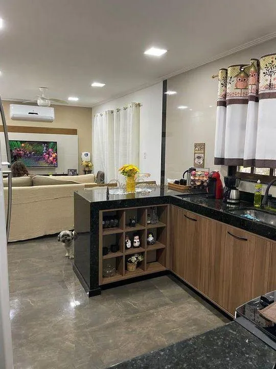 Imagem Casa para Venda em Guapimirim / RJ no bairro Limoeiro