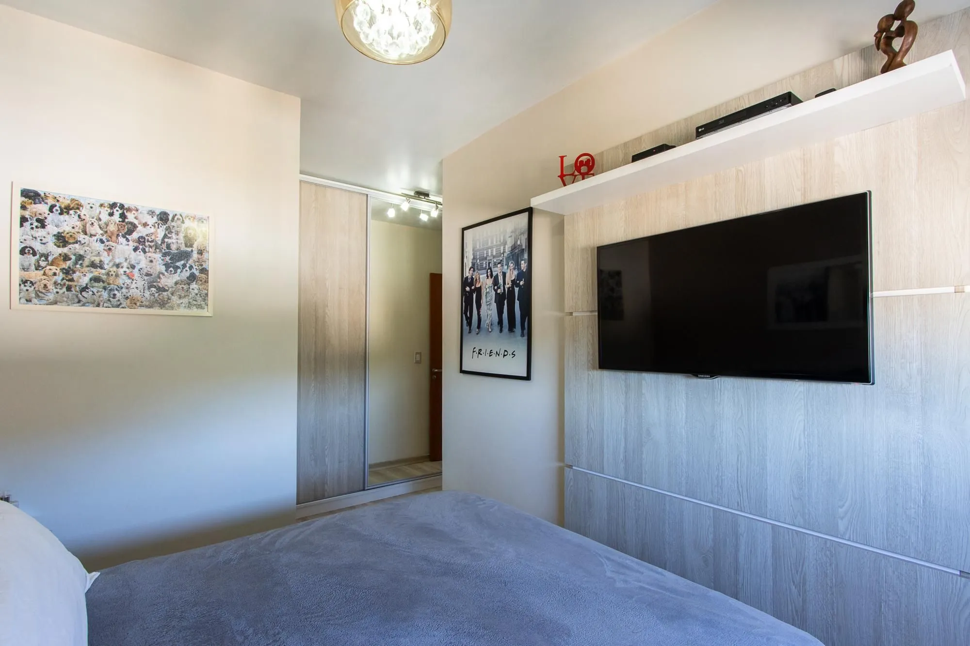 Imagem Apartamento, 2 dormitórios e 1 vaga, bairro Jardim Carvalho.