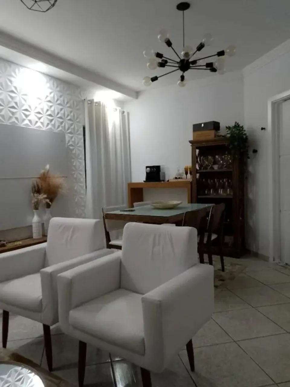 Imagem Imperdível oportunidade: Casa à venda ou locação em Sorocaba-SP, Jardim Califórnia! 2 quartos, 1 suíte, 2 salas, 4 vagas de garagem, 221m².