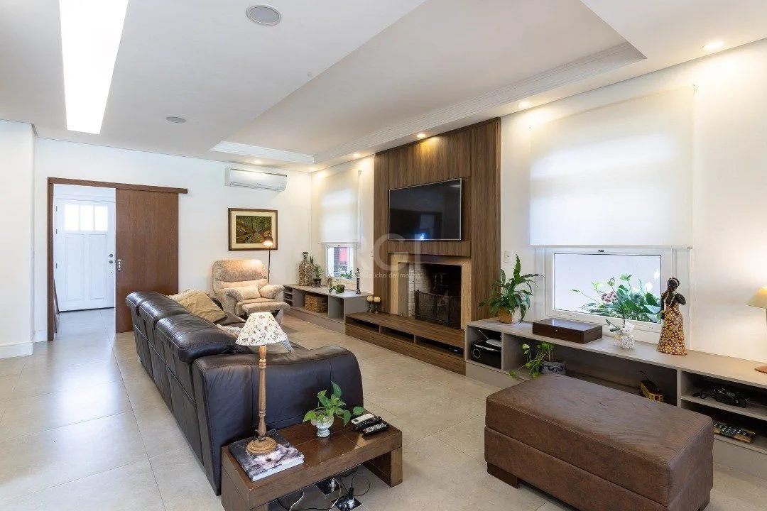 Imagem Casa Condominio para Venda - 340m², 4 dormitórios, sendo 4 suites, 4 vagas - Terra Ville
