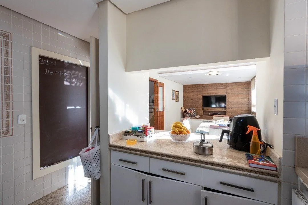 Imagem Casa Condominio para Venda - 322.88m², 3 dormitórios, sendo 1 suites, 4 vagas - Jardim Isabel