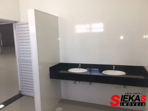 Imagem Galpão Industrial para Locação Vila Esperança , São Paulo-SP: 1.740m², 17 Banheiros, 40 vagas de garagem!
