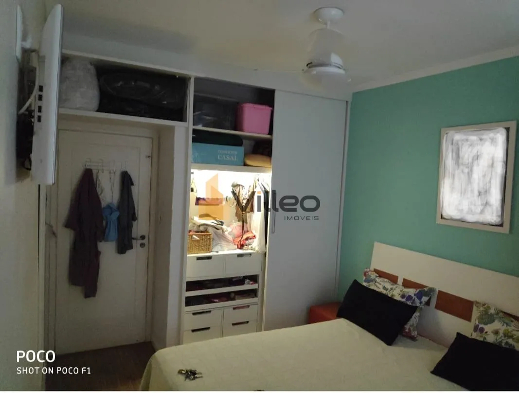 Imagem Duas casas.

Casa do piso superior: Em fino acabamento e inteira reformada.
Sala, dois quartos sendo...