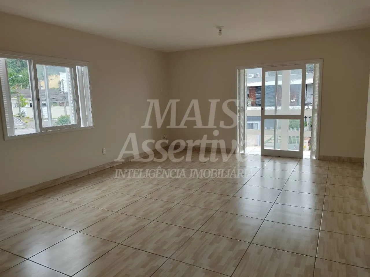 Imagem Sobrado 2 quartos para Venda no bairro Jardim Mauá em Novo Hamburgo