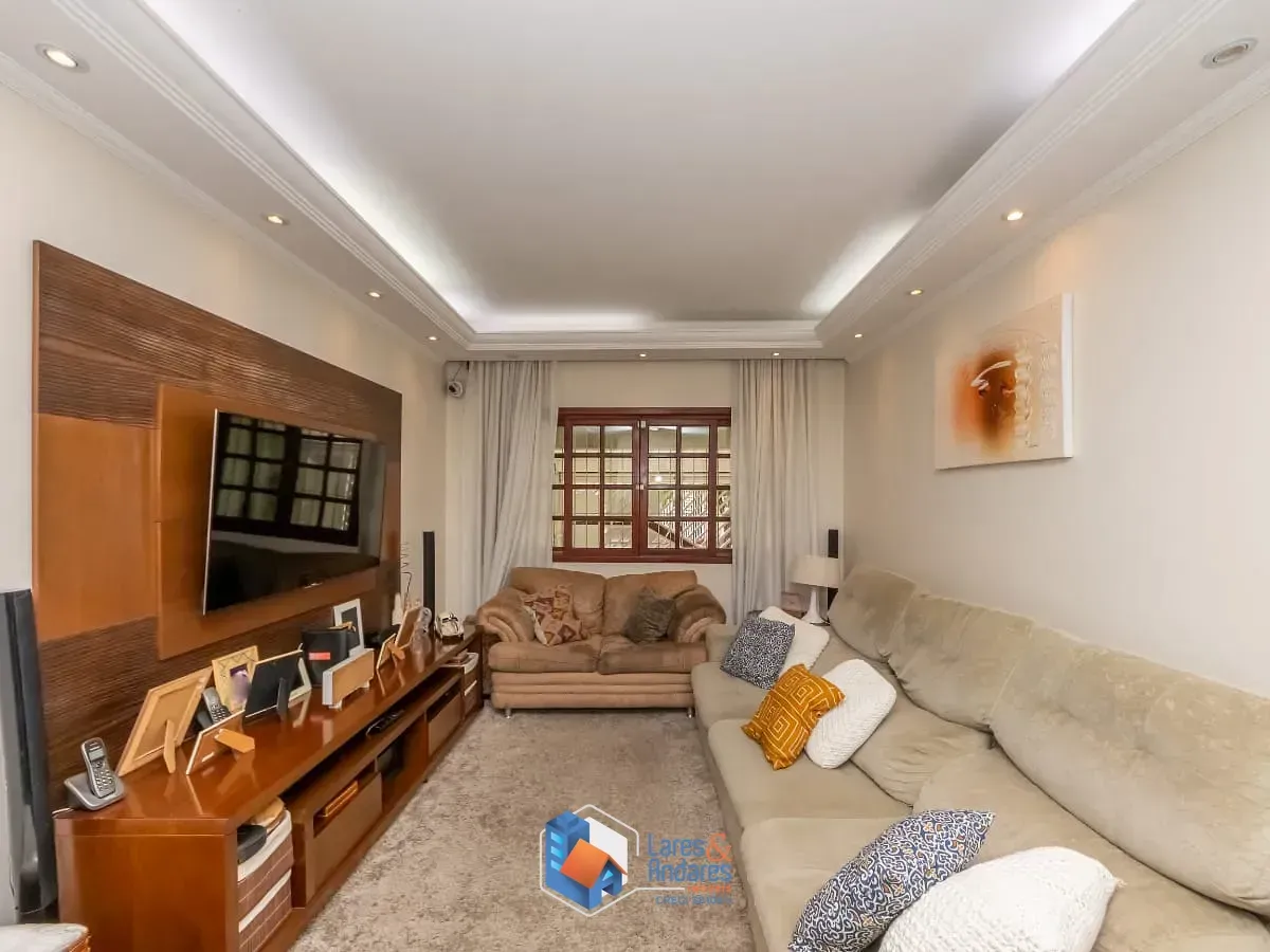 Foto do imóvel Casa para venda em Vila Marari com 3 quartos, sendo 2 suítes, 180m² em Rua Teodósio Nobre