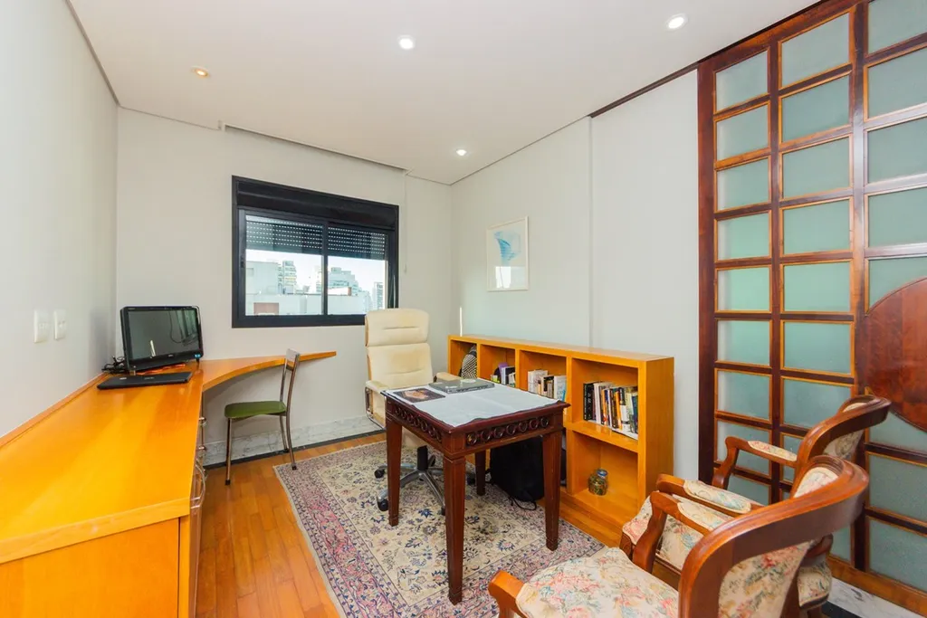 Imagem Apartamento à venda em São Paulo, Campo Belo, com 4 quartos, 242m2