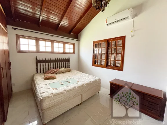Imagem Casa em Condomínio fechado alto padrão em Sambaqui