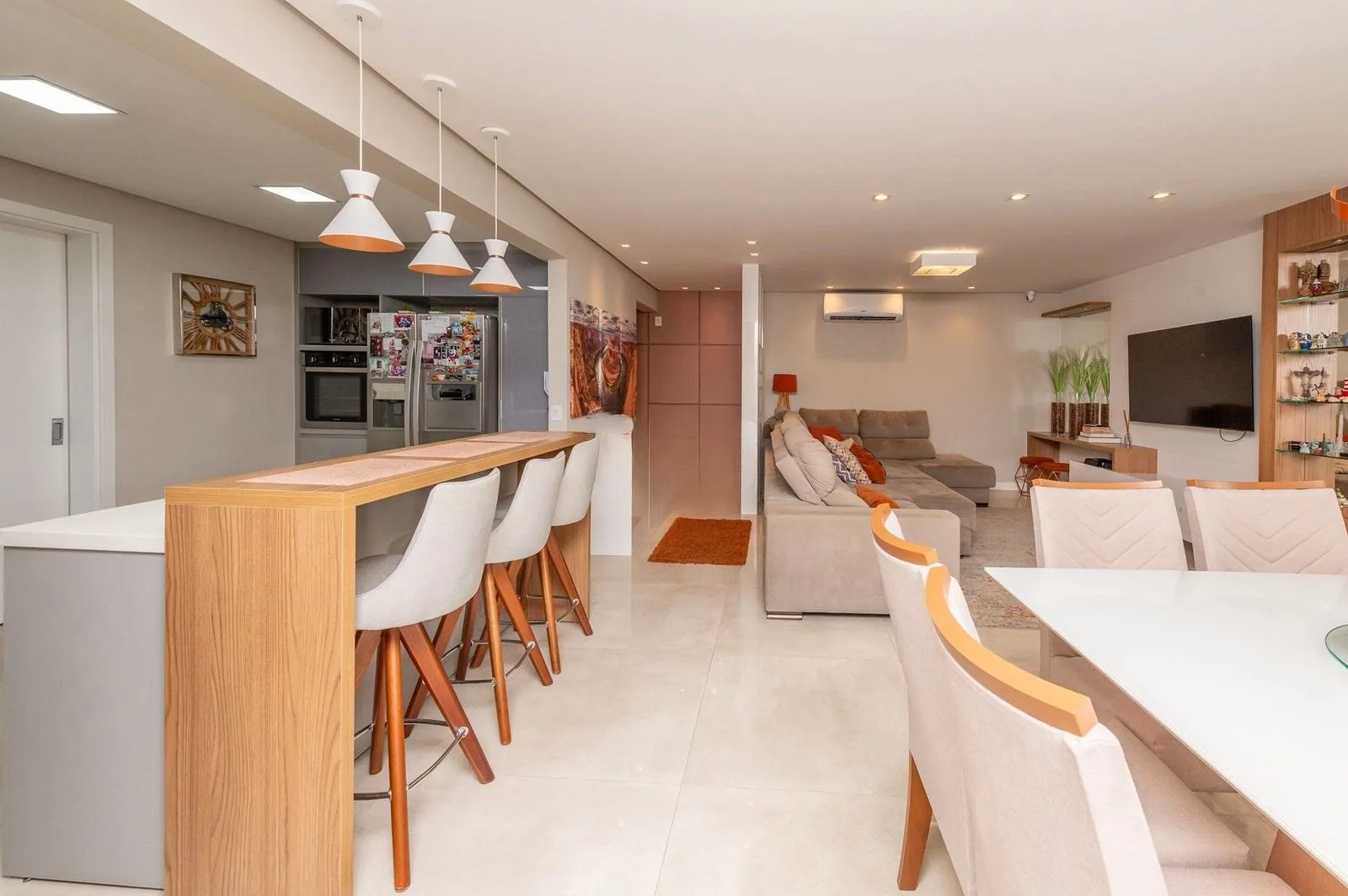 Imagem Apartamento Garden com 178m² e 3 dormitórios, 1 suíte, 3 vagas