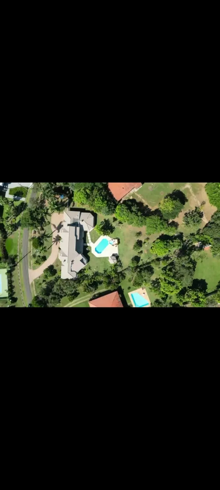 Imagem Sobrado no City Castelo - Itú | 550 m² de Construção, 4 Suítes e Piscina