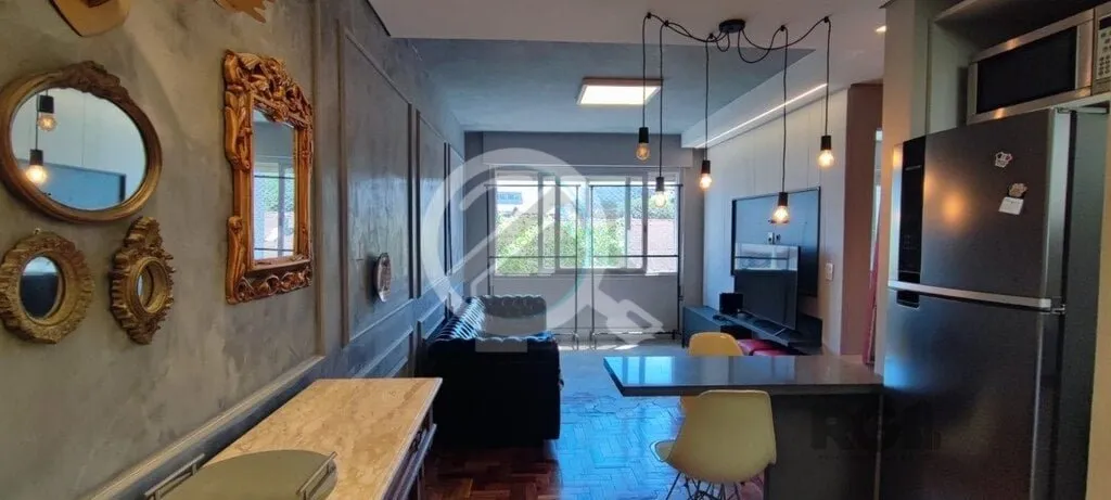 Imagem Apartamento com 1 dormitório cheio de charme e requinte a venda no bairro Menino Deus. São 44m² p...