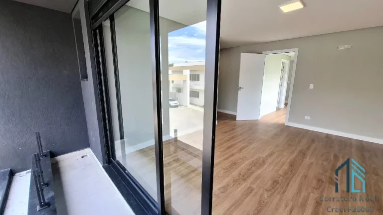 Imagem Casa nova em Condomínio, 04 quartos sendo 02 suítes, terraço, no Boa Vista em Curitiba PR