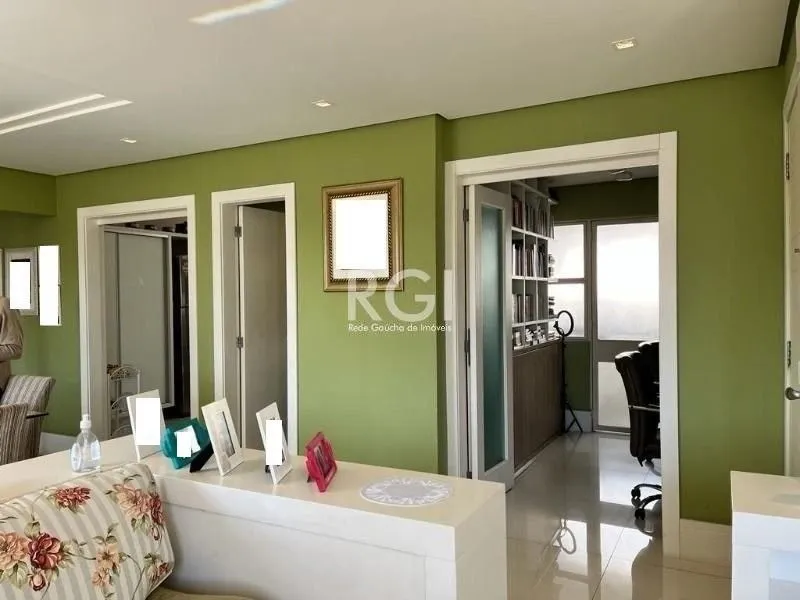 Imagem excelente apto na carlos gomes, jto anita.... Apartamento para Venda - 125m², 3 dormitórios, sendo 1 suites, 2 vagas - Auxiliadora