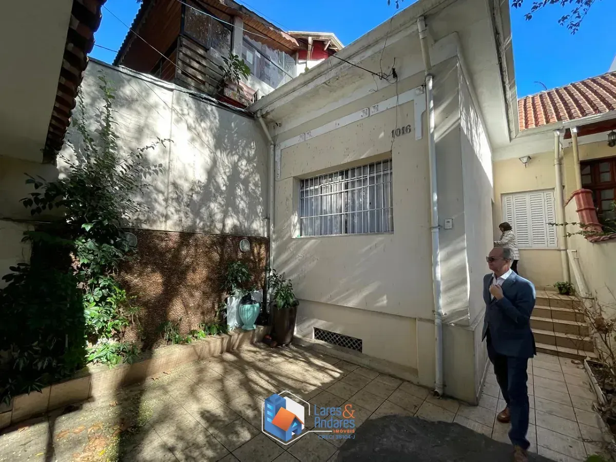 Imagem Casa para venda em Vila Pompéia com 3 quartos, 130m²