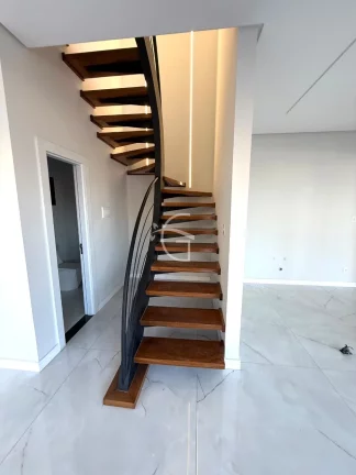 Imagem Casa à venda no Bairro Floresta em Joinville, por 980 mil