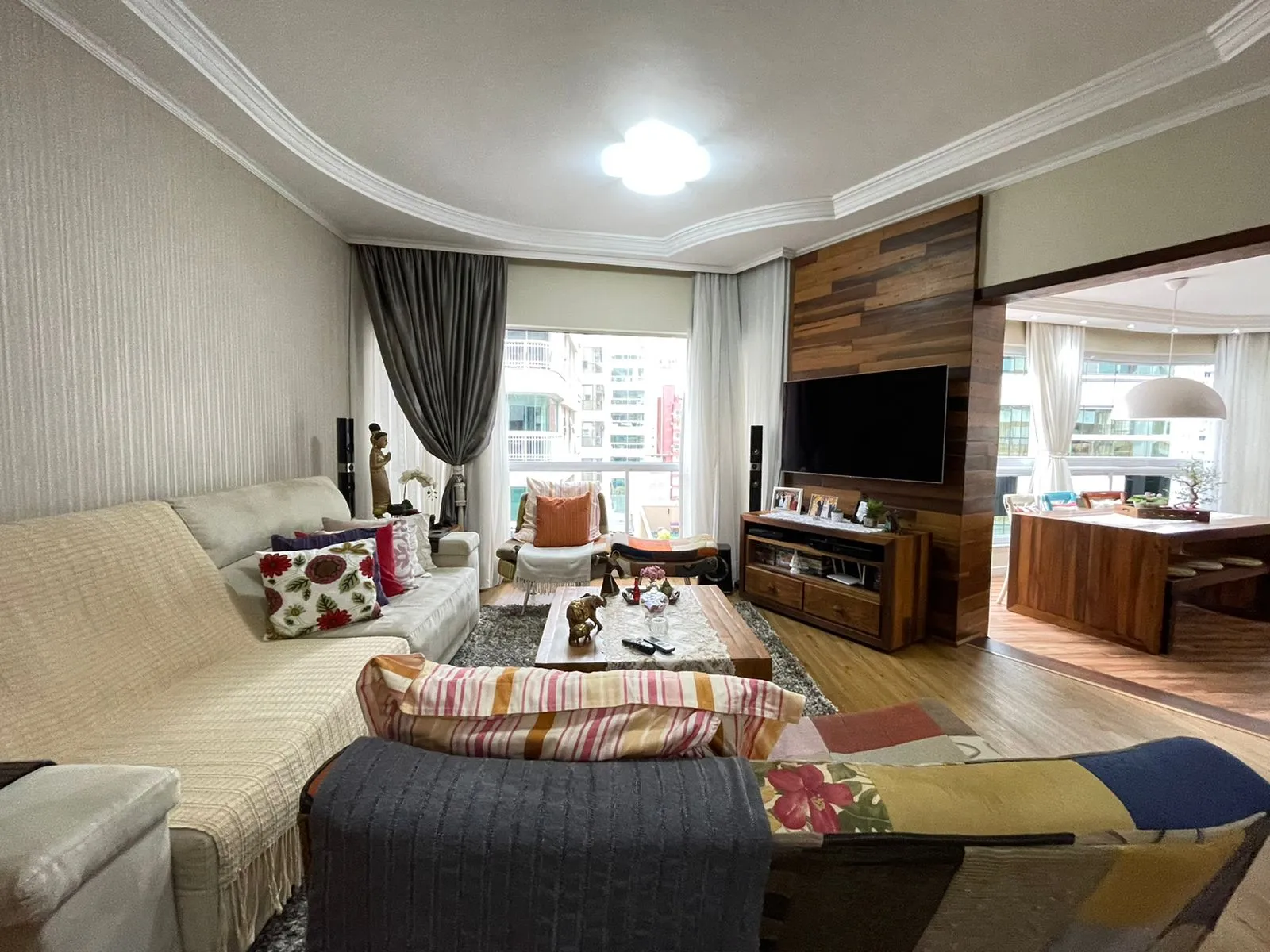 Imagem Apartamento com vista para o mar à venda com 129m2 por R$ 1.490.000,00