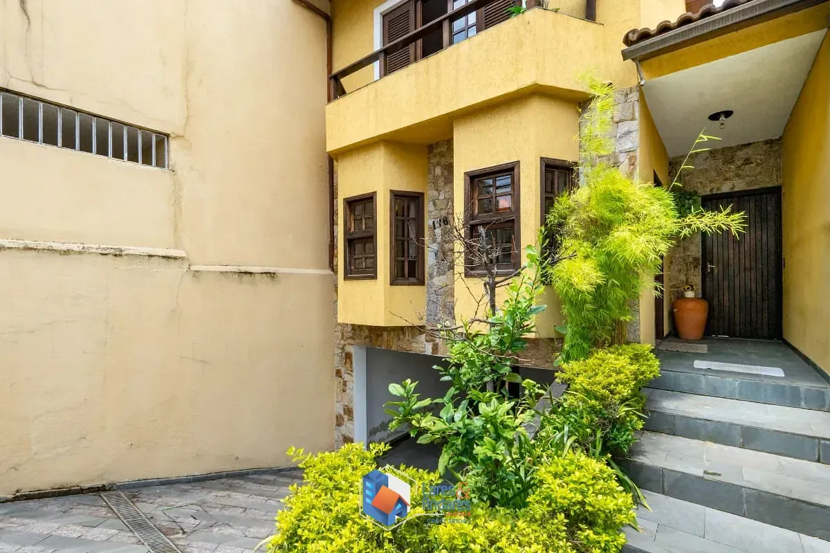 Imagem Sobrado para venda em Alto da Lapa com 3 quartos, sendo 1 suíte, 191m²