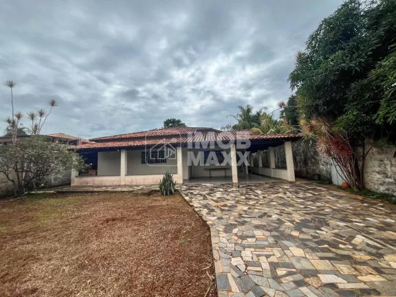 Imagem Venda Rua 3 Casa Vicente Pires 3 quartos 2 suítes 3 banheiros terreno grande.