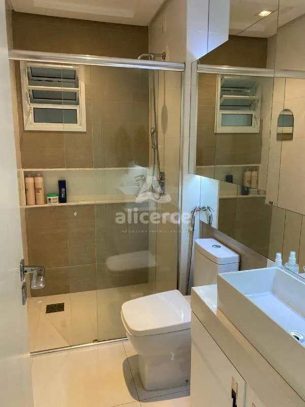 Imagem Porteira Fechada!!! Apartamento à venda com 3 quartos 1 suíte, vista mar em Nossa Senhora do Rosário São José