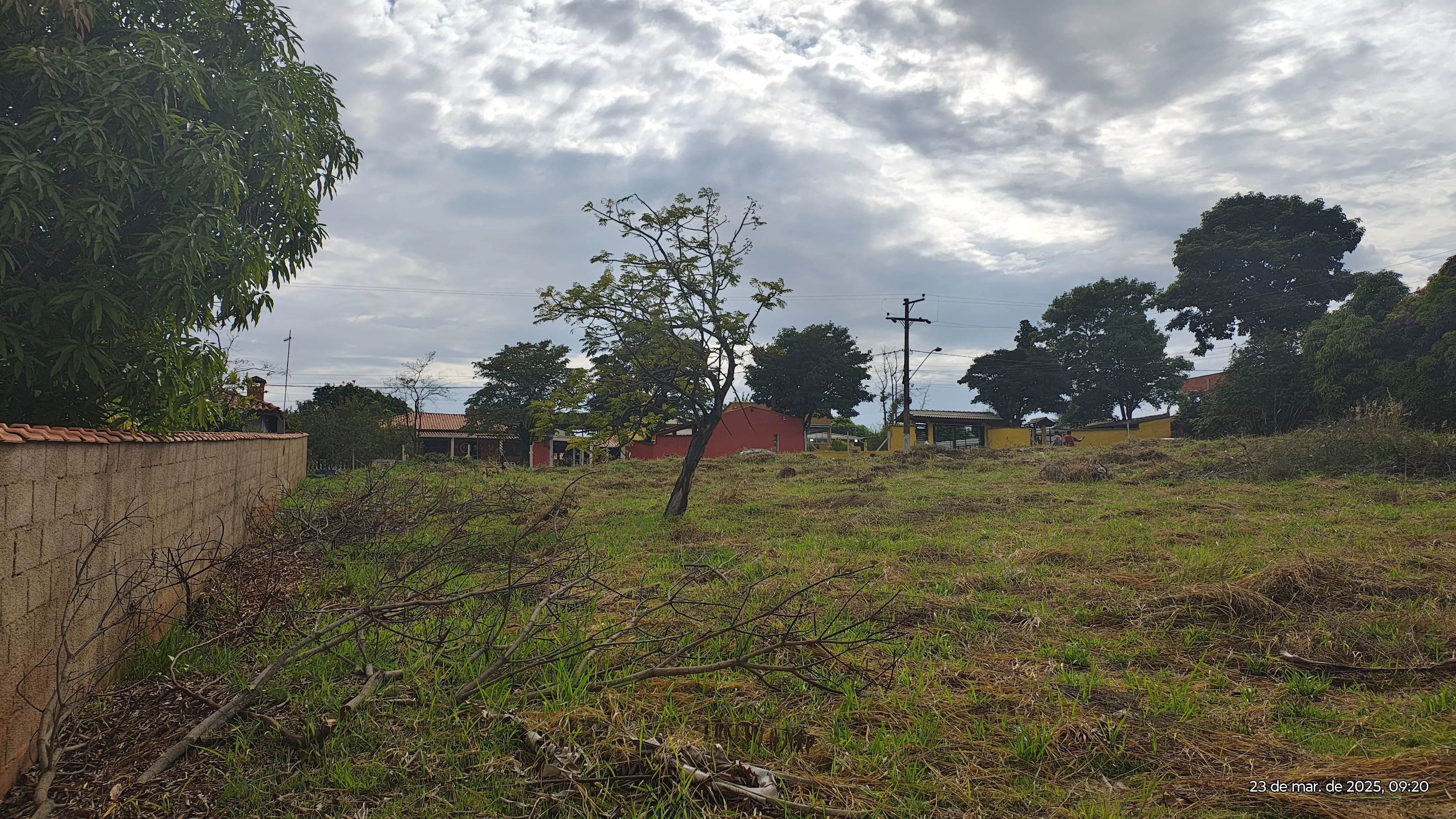 Imagem Terreno para Chácara no Condomínio Arco Íris ? Plano, de Esquina e Ótima Localização
