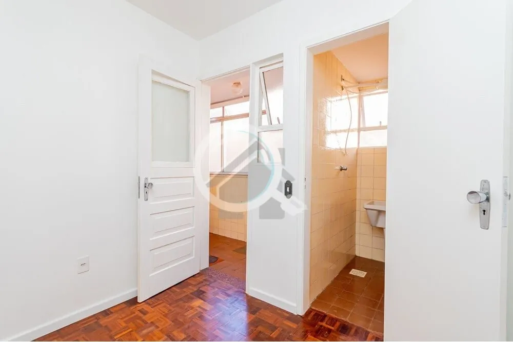 Imagem Conheça este espaçoso apartamento de 81 m 2, com localização privilegiada na Avenida Coronel Gas...