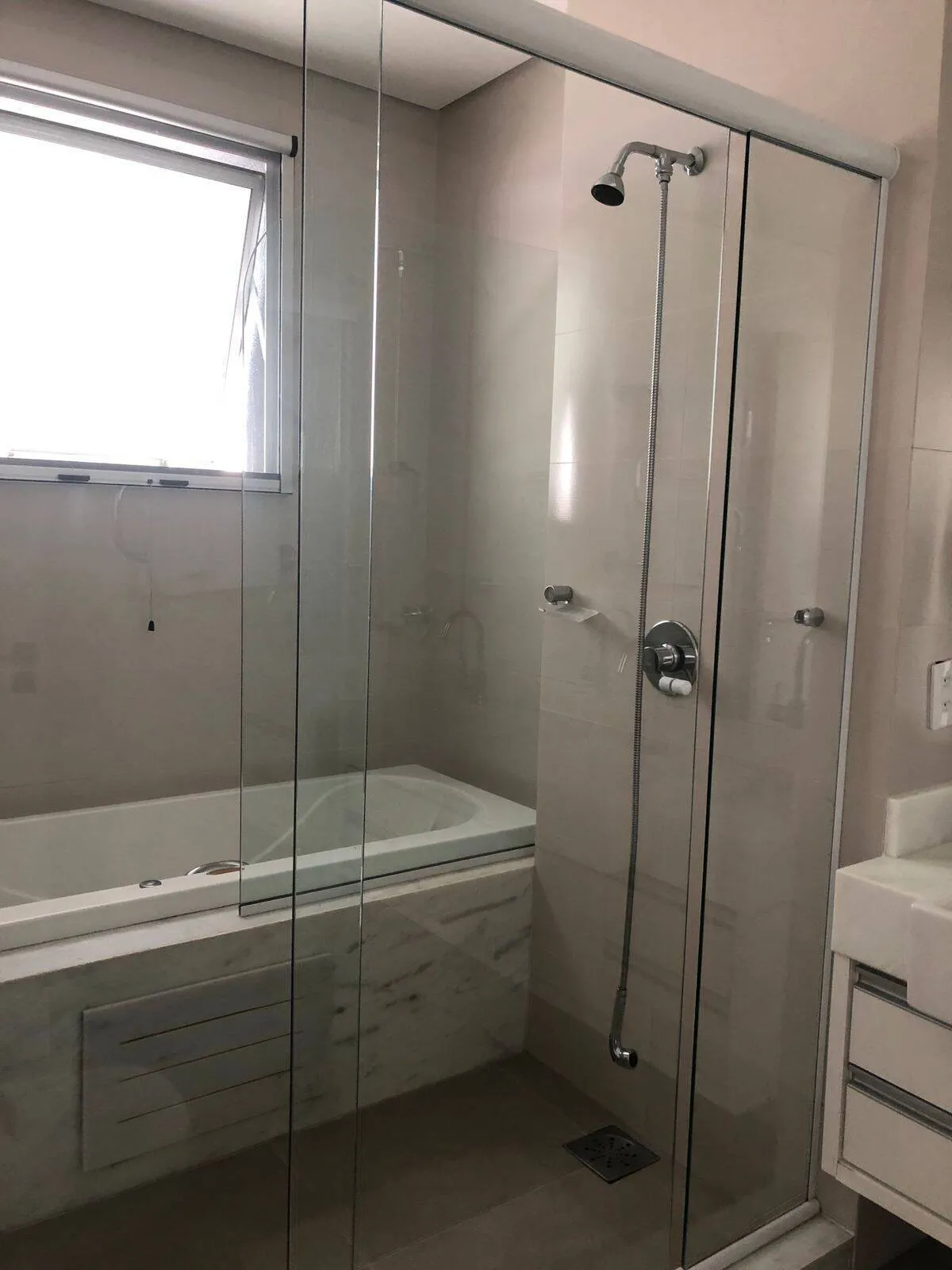 Imagem APARTAMENTO PARA LOCAÇÃO FRENTE MAR EM JURERÊ INTERNACIONAL, FLORIANÓPOLIS