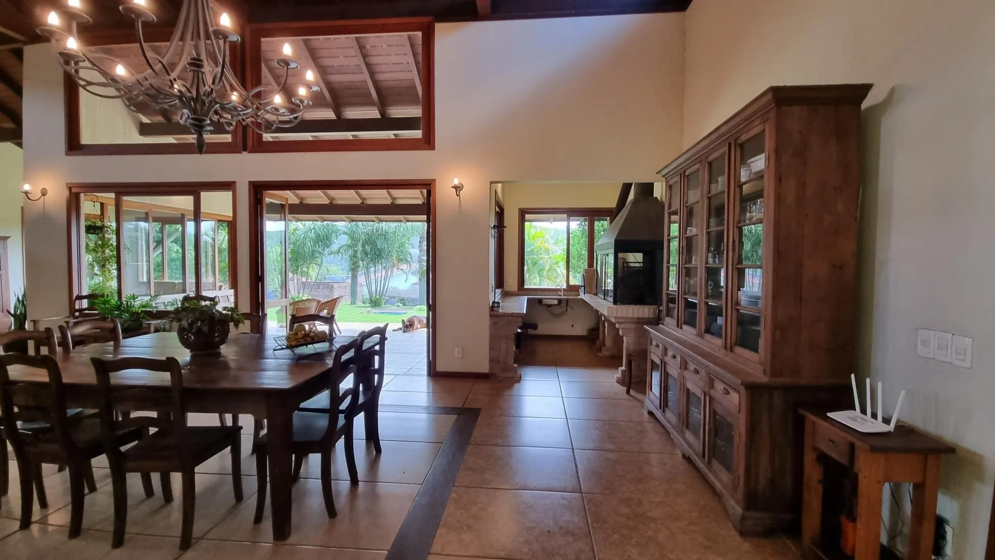 Imagem Casa para Venda - 600m², 4 dormitórios, sendo 4 suites, Vila Nova