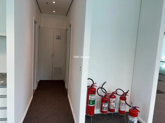 Imagem Conjunto comercial com 246m² na Faria Lima.