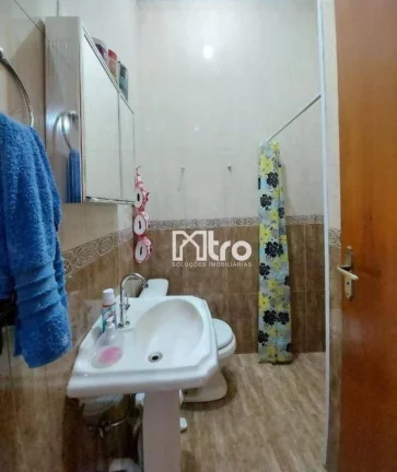 Imagem Casa com 5 dormitórios à venda, 266 m² por R$ 600.000,00 - Santa Rita - Guaratinguetá/SP