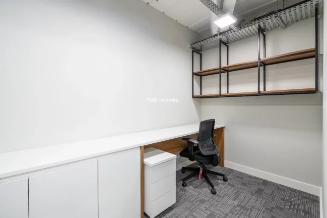 Imagem Conjunto comercial com 180m² e 20 posições de trabalho na Vila Olímpia.