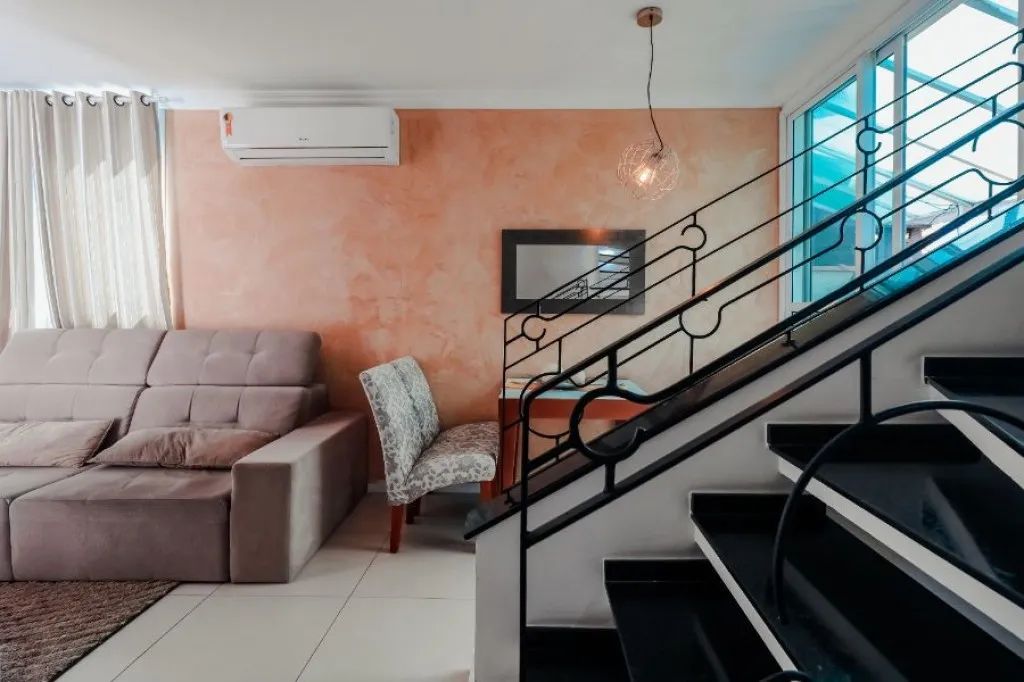 Imagem CASA COM 70,00 m² - AVIAÇÃO - PRAIA GRANDE SP