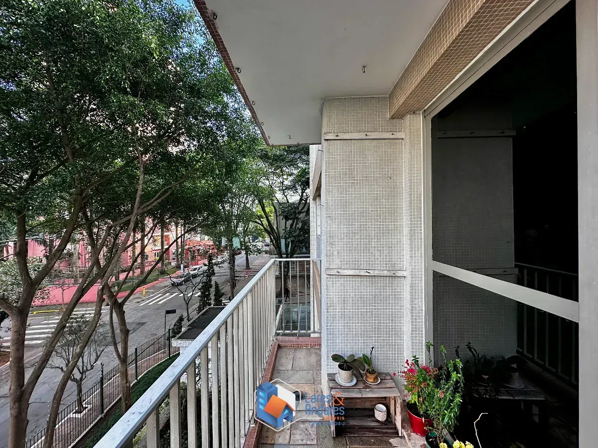Imagem Apartamento para venda em Vila Sofia com 3 quartos, sendo 1 suíte, 110m²