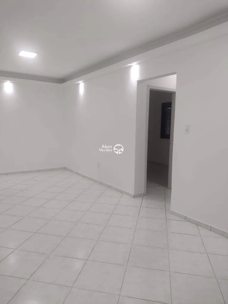 Imagem Vende-se apto no centro de Taquara-2 Quartos- R$340.000,00