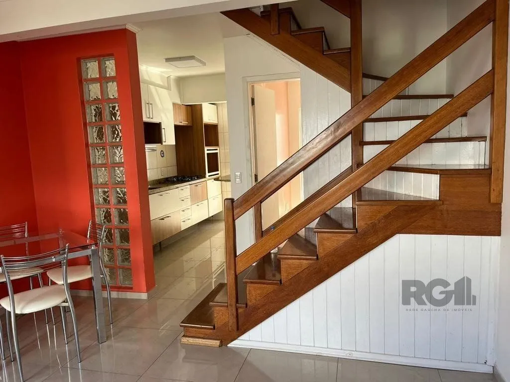 Imagem Casa Condominio para Venda - 70m², 2 dormitórios, sendo 1 suites, 2 vagas - Cavalhada