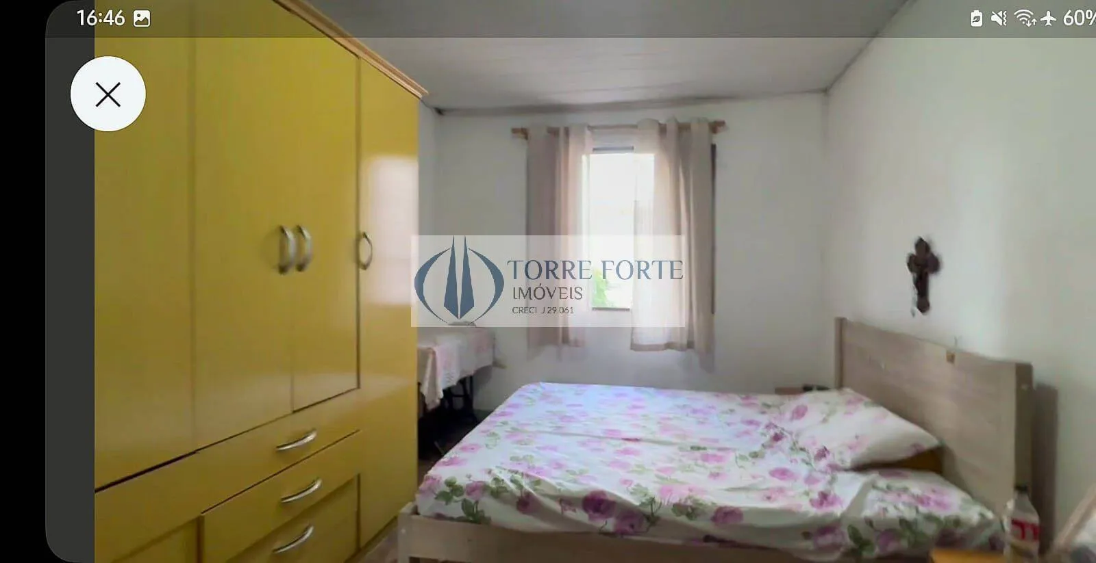 Imagem Ótima casa , 3 dormitorios,1 suíte , 2 vagas com uma edícula nos fundos