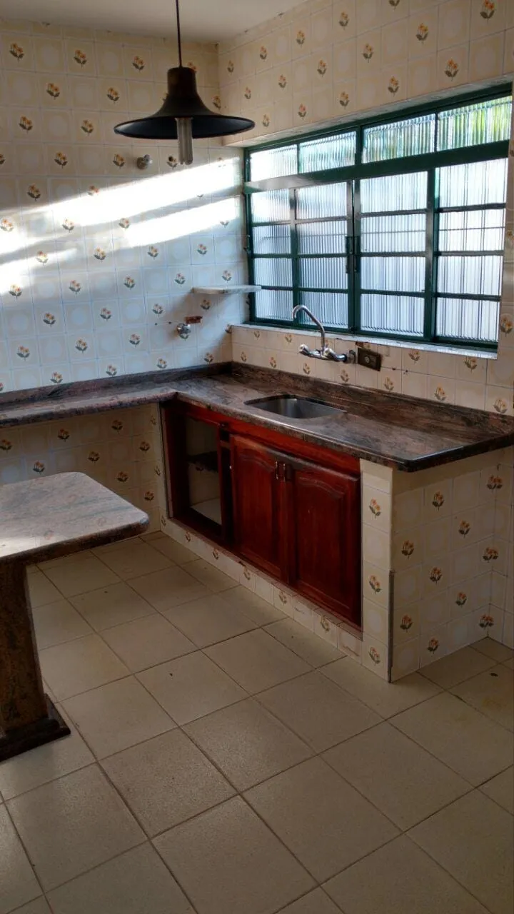 Imagem Casa à venda 3 Quartos, 1 Suite, 2 Vagas, 187.5M², Centro, Pindamonhangaba - SP