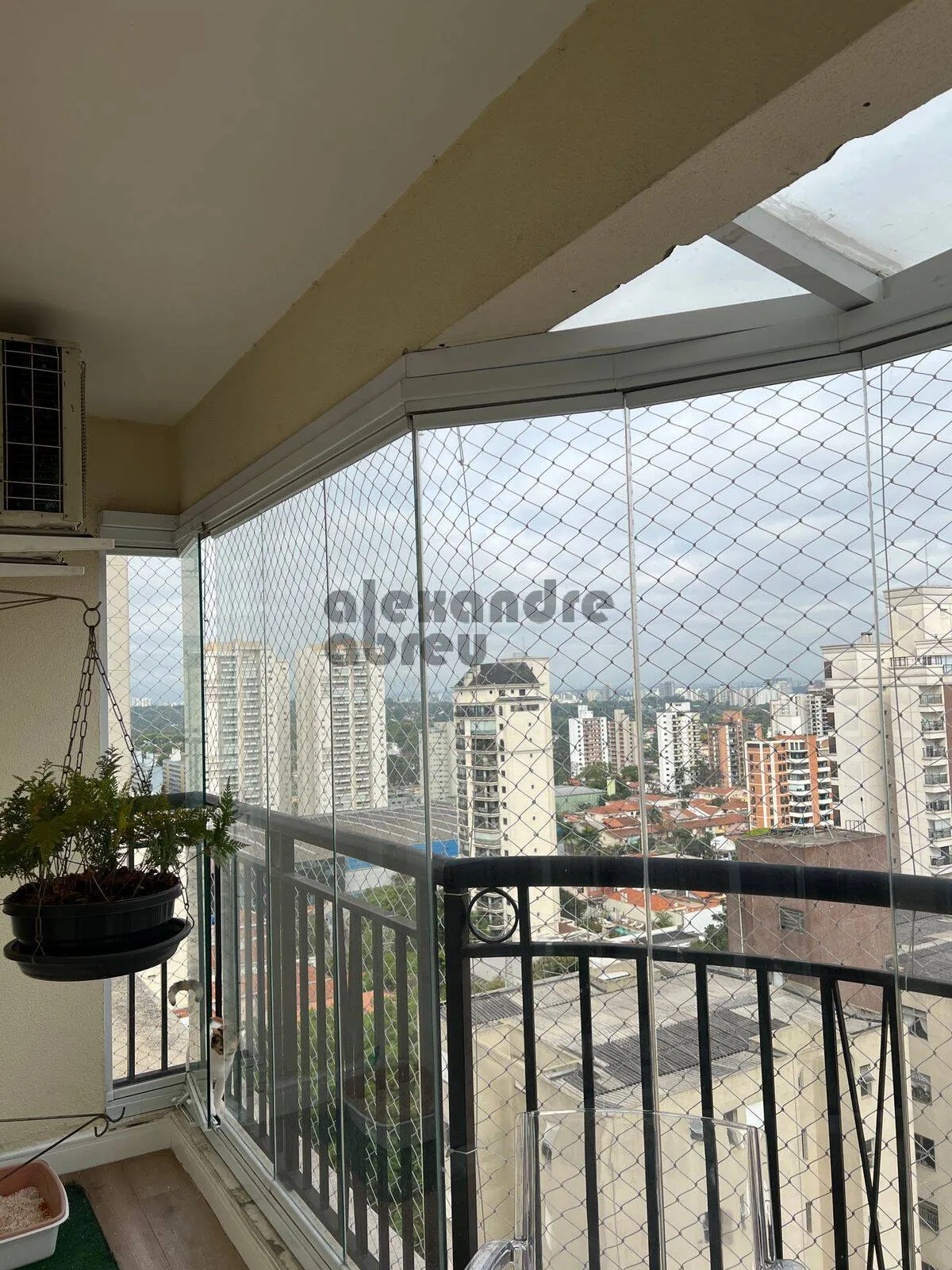 Imagem Duplex no Campo Belo: 3 dorms (1 suíte) para venda ou locação.