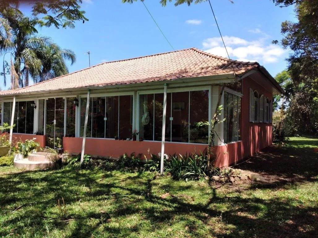 Sítio na R. Belvedere,555 no Campo Bonito em Torres - RS.