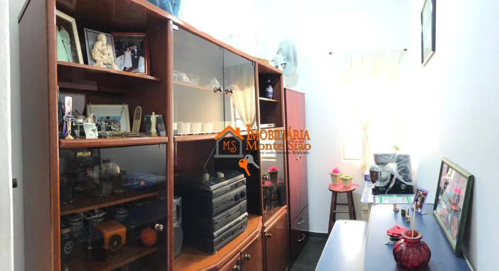 Imagem Casa com 3 dormitórios à venda, 169 m² por R$ 550.000,00 - Vila Rosália - Guarulhos/SP