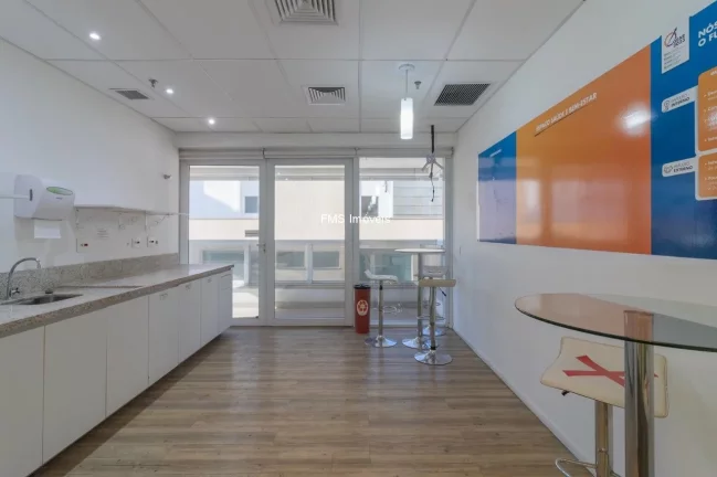 Imagem Conjunto comercial com 592m2 no Butantã