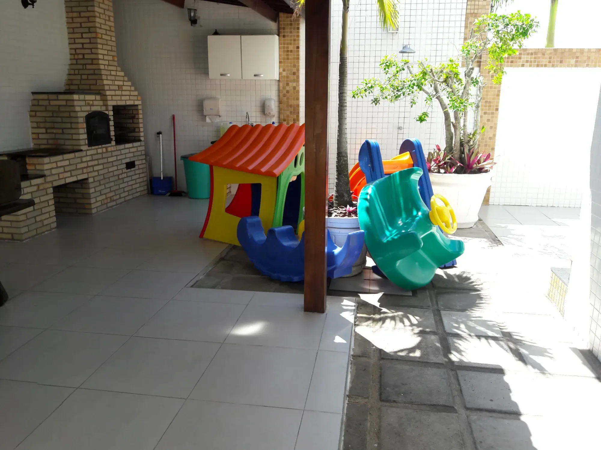 Imagem Apartamento com 2 Quartos à Venda, 74 m² em Catolé - Campina Grande