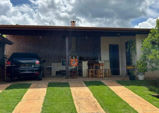 Imagem Chácara com 3 dormitórios à venda, 1013 m² por R$ 650.000,00 - Camanducaia - Camanducaia/MG