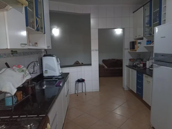 Imagem Casa 2 Dormitórios sendo 1 suíte e Edícula. A Venda em Peruíbe. Excelente Acabamento e Espaço Para Piscina.