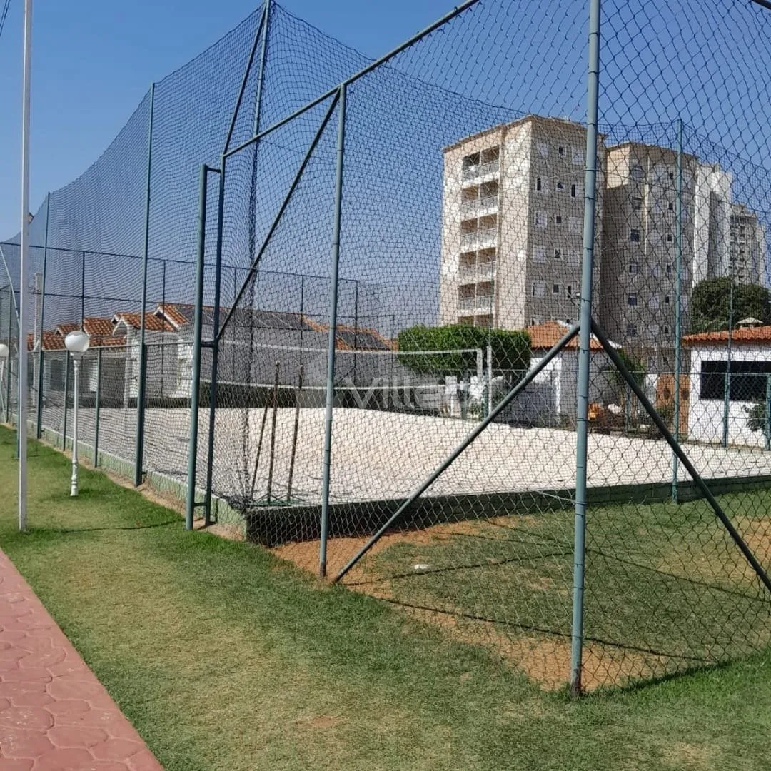 Imagem Apresentamos esta excelente casa em condomínio no Villagio di Lucca, localizado no Jardim São Clar...