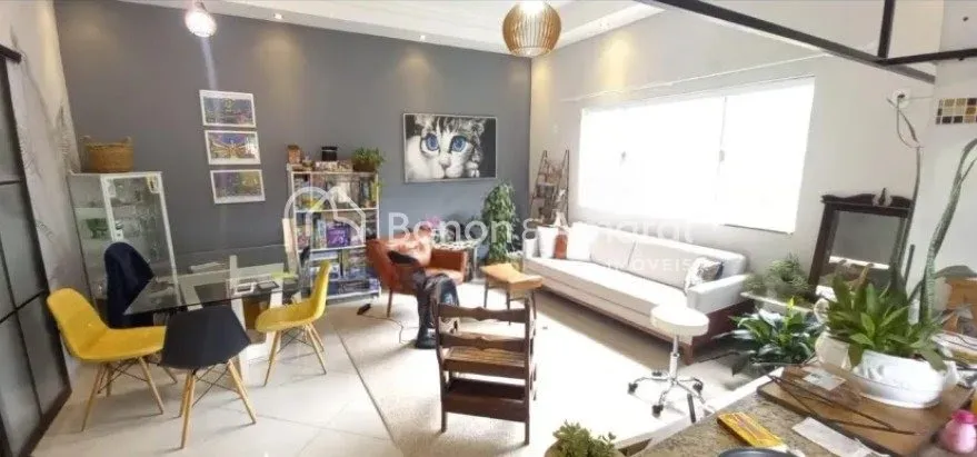 Imagem Casa Espaçosa com Piscina e Energia Solar no Condomínio Tabatinga - Valinhos