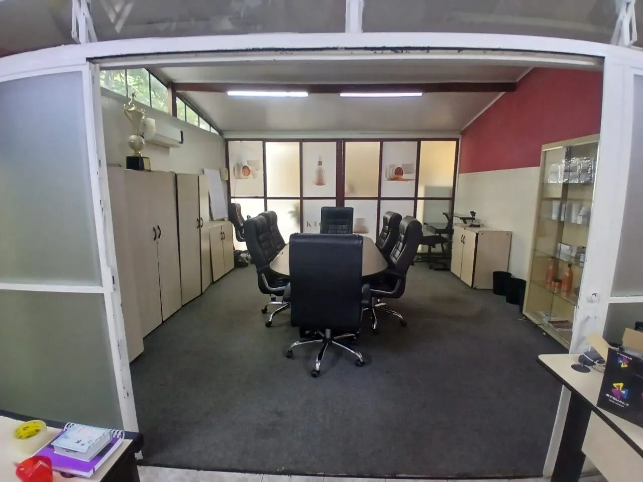 Imagem Sobrado de Esquina em Perdizes com Potencial Comercial e Residencial.