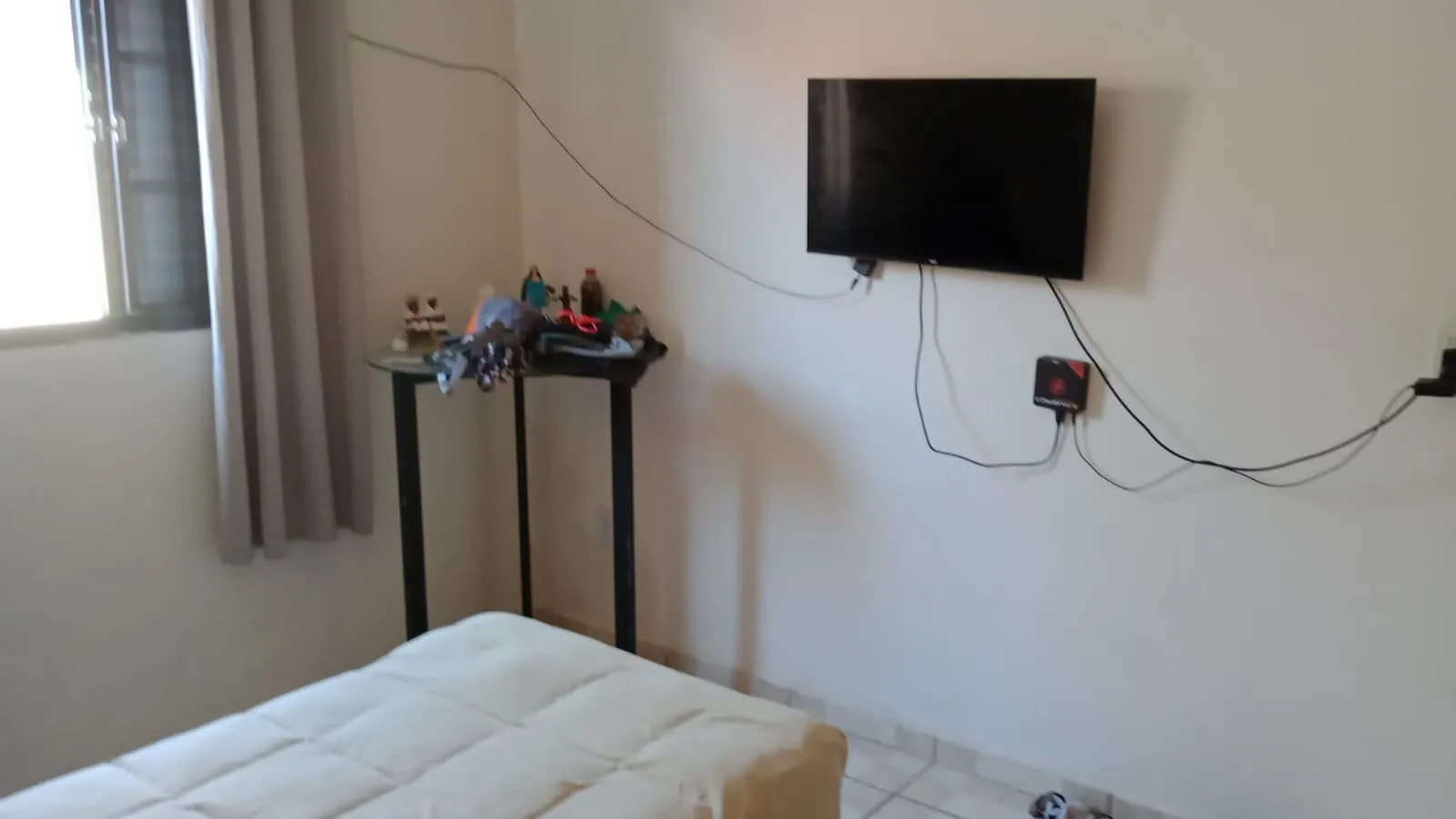 Imagem Casa no Wanel Ville V com Edícula ? 3 Quartos, Aquecimento Solar e Garagem para 2 Carros