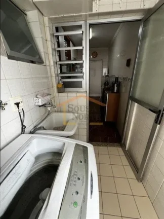 Imagem Apartamento 65m², 3 dormitórios, armários, sala 2 ambientes, varanda, cozinha, banheiro, 1 vaga d...