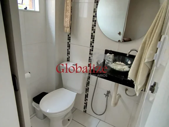 Imagem Sobrado com 3 banheiros, 1 social e 2 suítes com garagem privativa possui ar condicionado São Jorge -Santos R$425.000