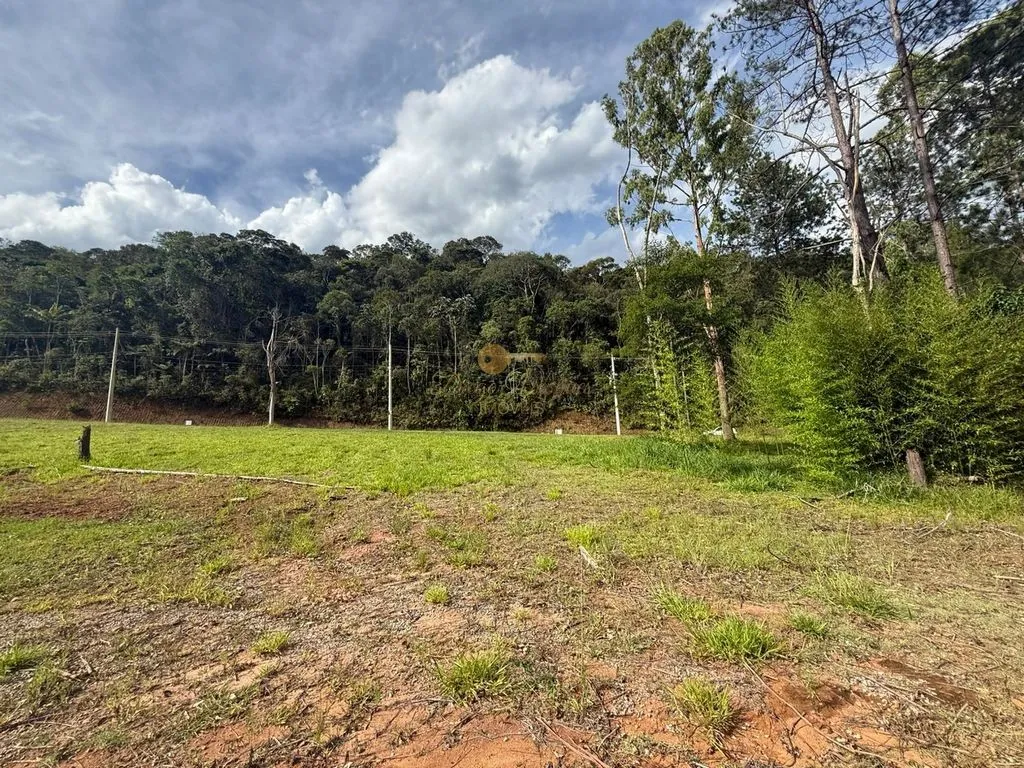 Imagem Terreno em Condomínio para Venda em Teresópolis / RJ no bairro Prata