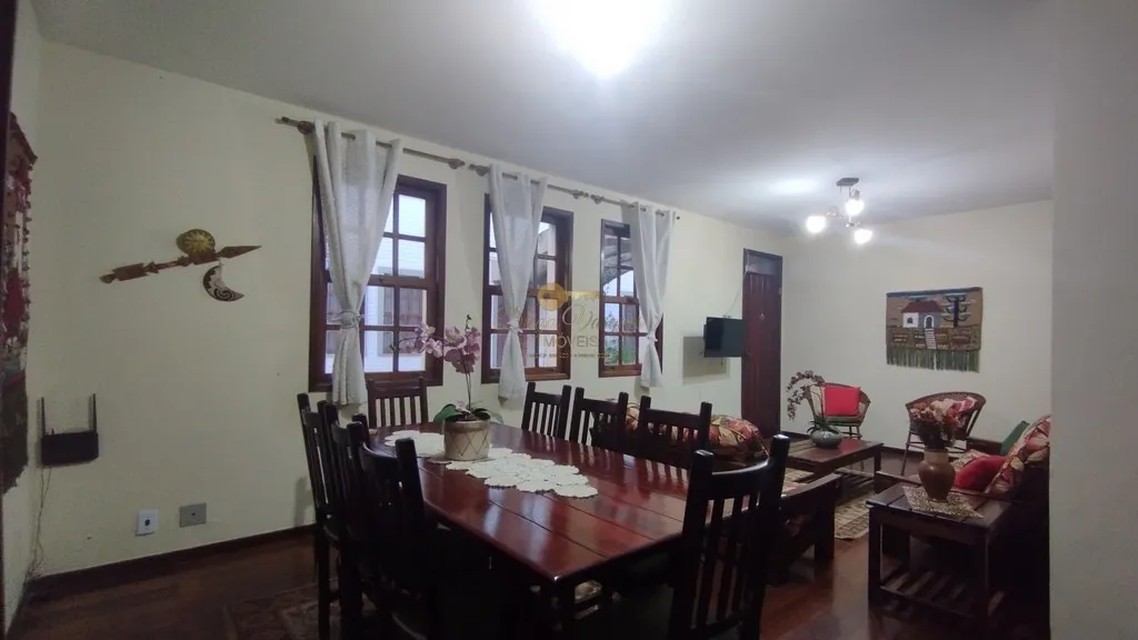 Imagem Casa em Condomínio para Venda em Teresópolis / RJ no bairro Alto